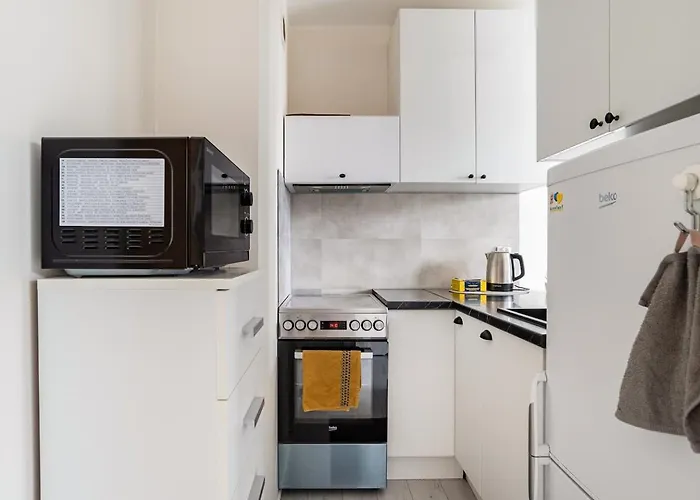 Przechodnia2-ac-park View-2 وارسو