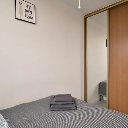 Przechodnia2-ac-park View-2 *